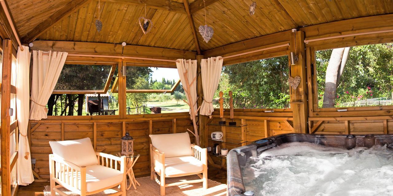 Chambres D'Hotes Domaine Des Machottes Grans Esterno foto